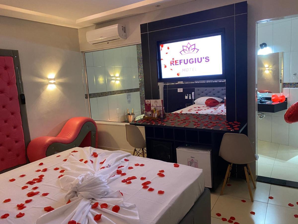 Refugius Hotel do amor *